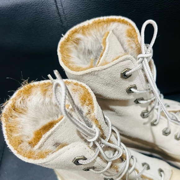 Timberland faux fur boots size 6 very soft in the inside cozy for cold weather - Picture 6 of 13